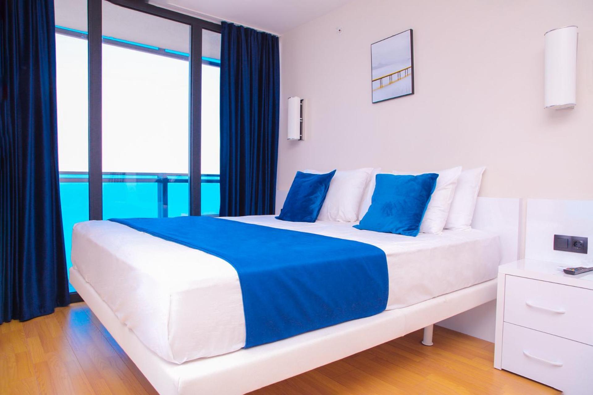 Luxury Beach Front Hotel Μπατούμι Εξωτερικό φωτογραφία
