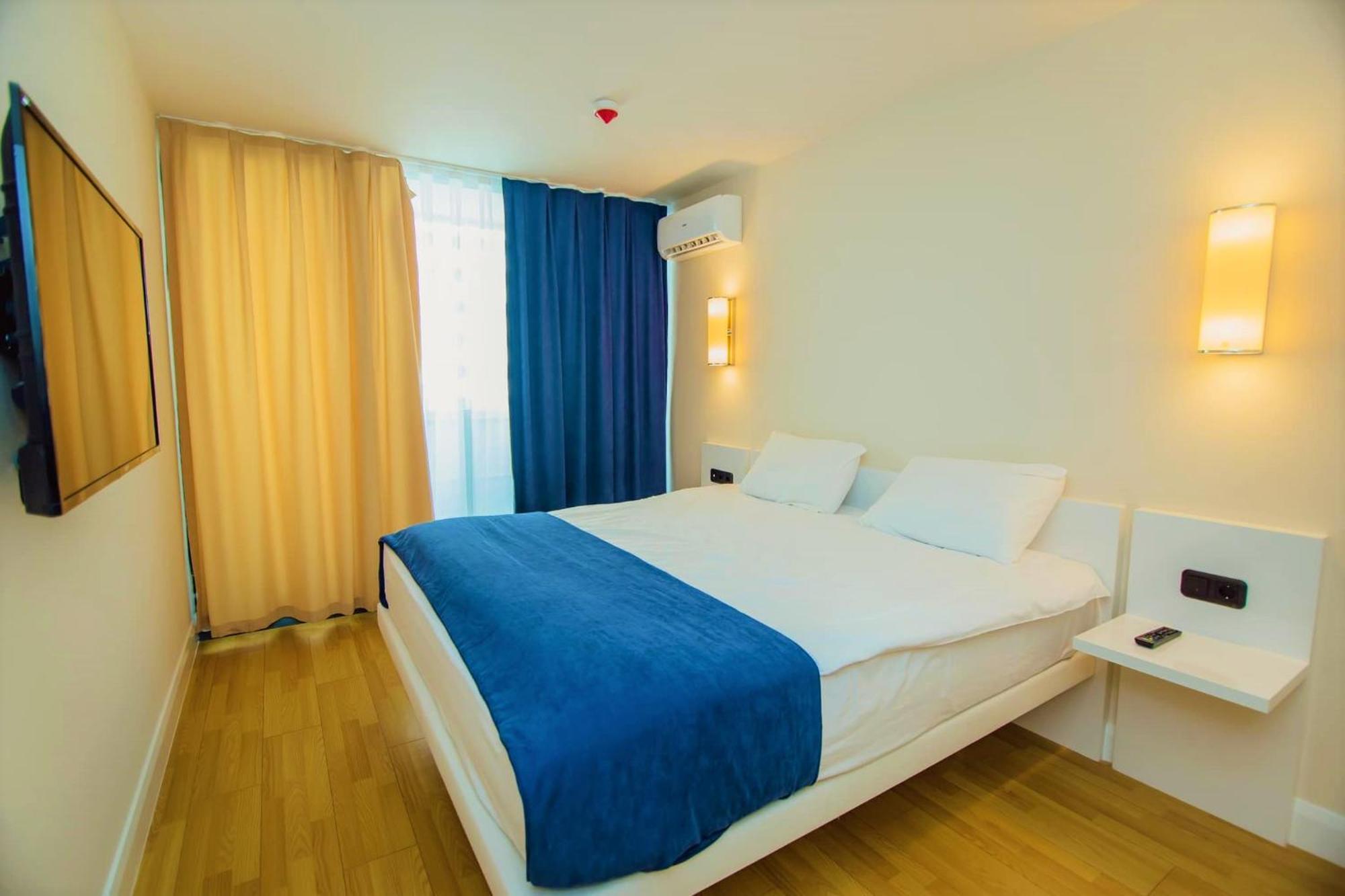 Luxury Beach Front Hotel Μπατούμι Εξωτερικό φωτογραφία