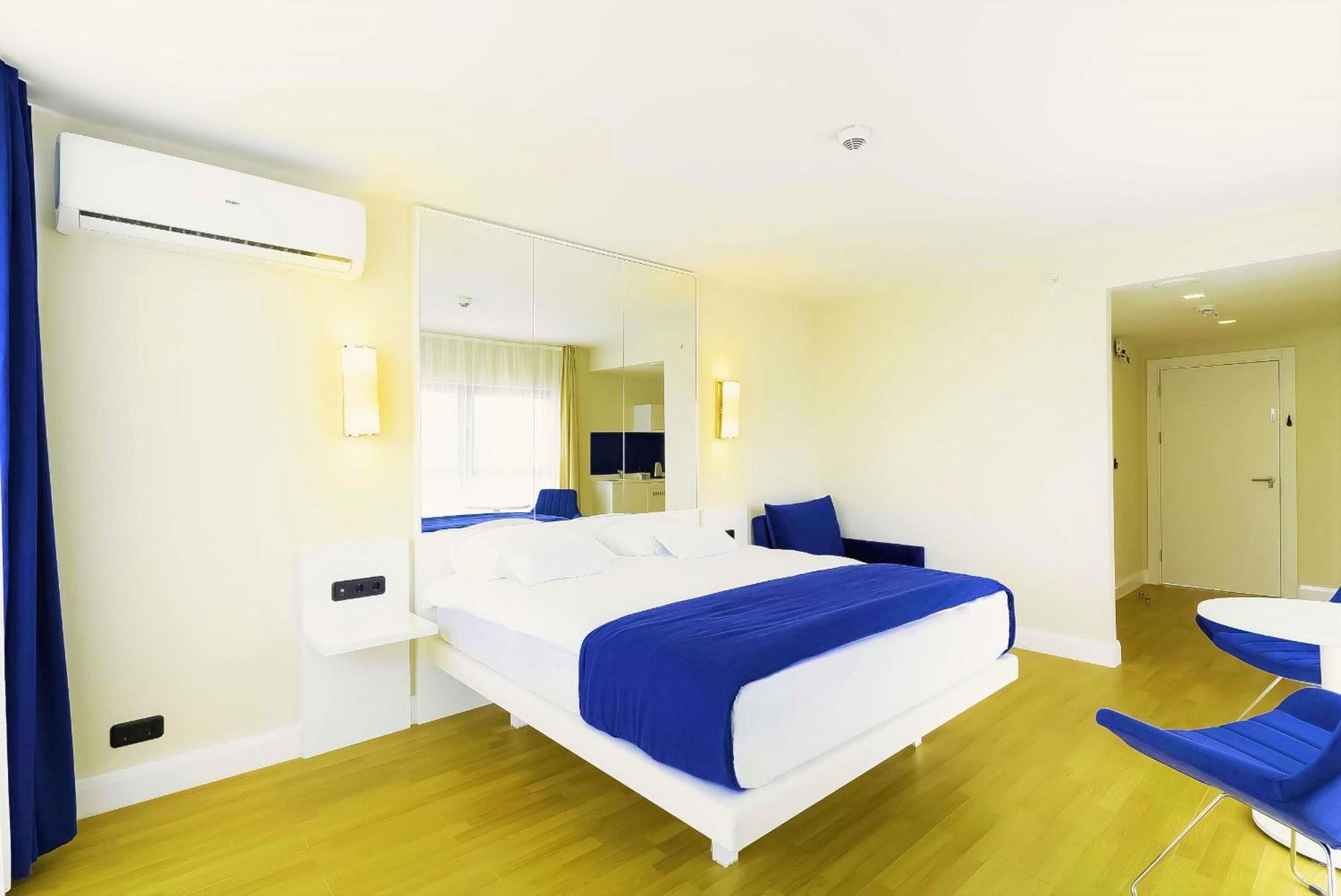 Luxury Beach Front Hotel Μπατούμι Εξωτερικό φωτογραφία