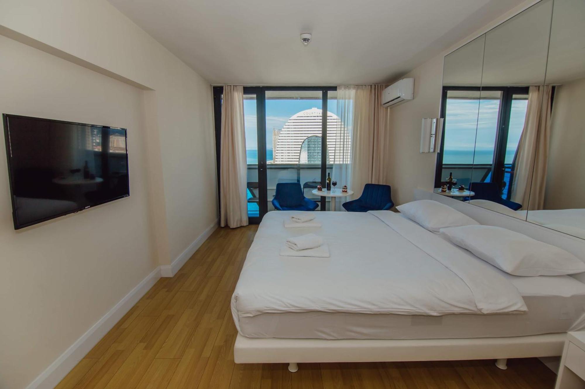 Luxury Beach Front Hotel Μπατούμι Εξωτερικό φωτογραφία
