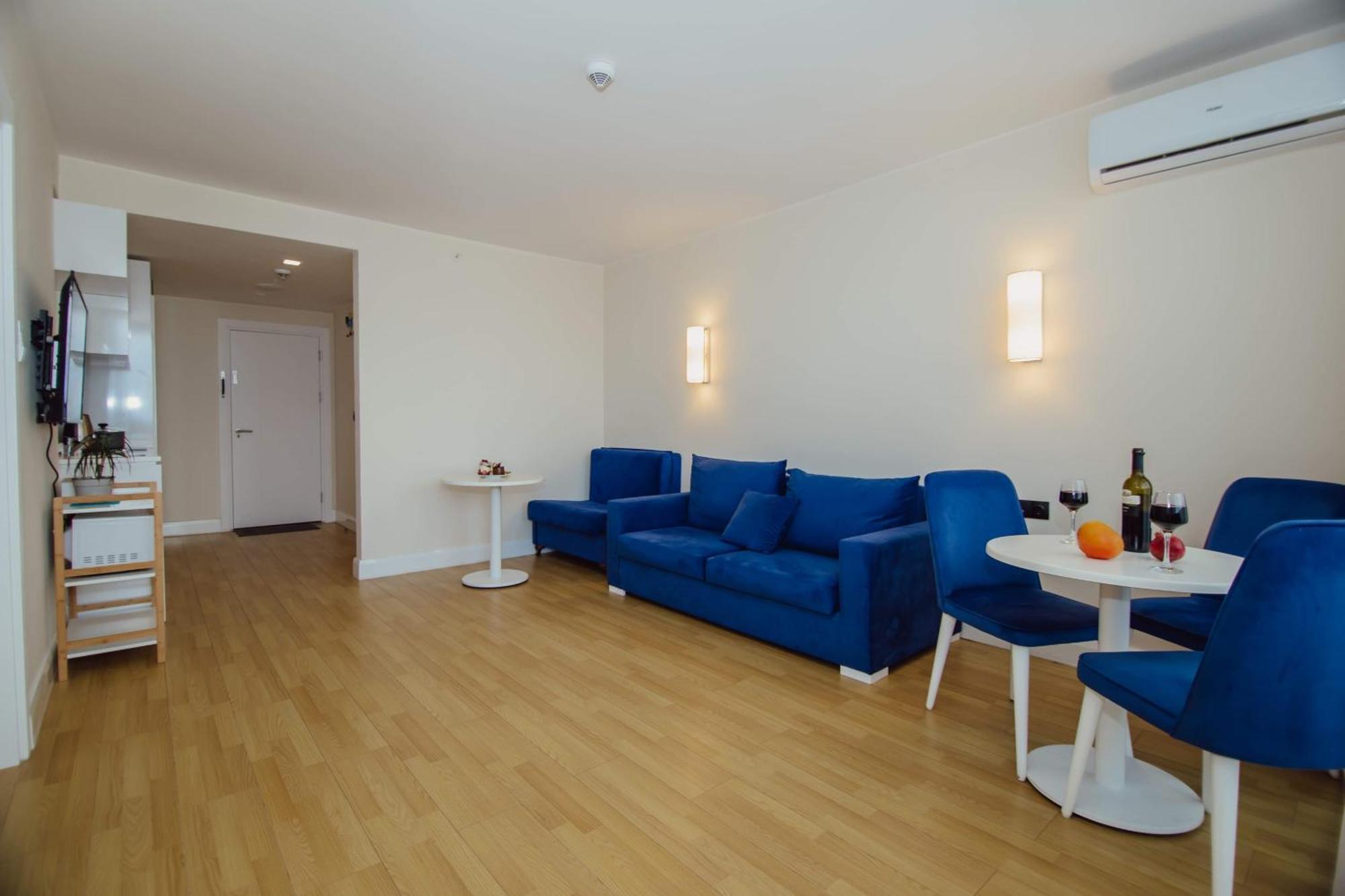 Luxury Beach Front Hotel Μπατούμι Εξωτερικό φωτογραφία