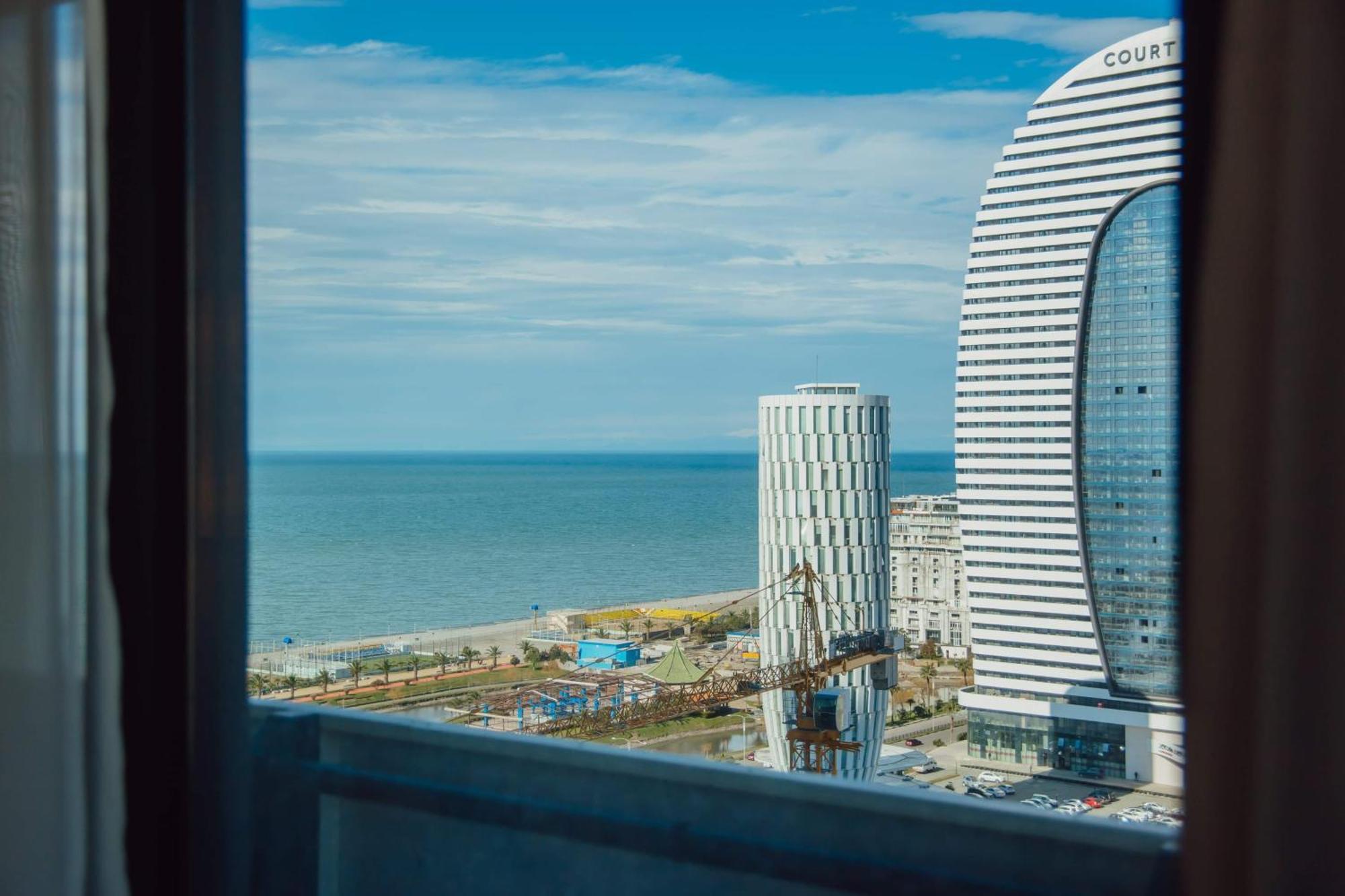 Luxury Beach Front Hotel Μπατούμι Εξωτερικό φωτογραφία