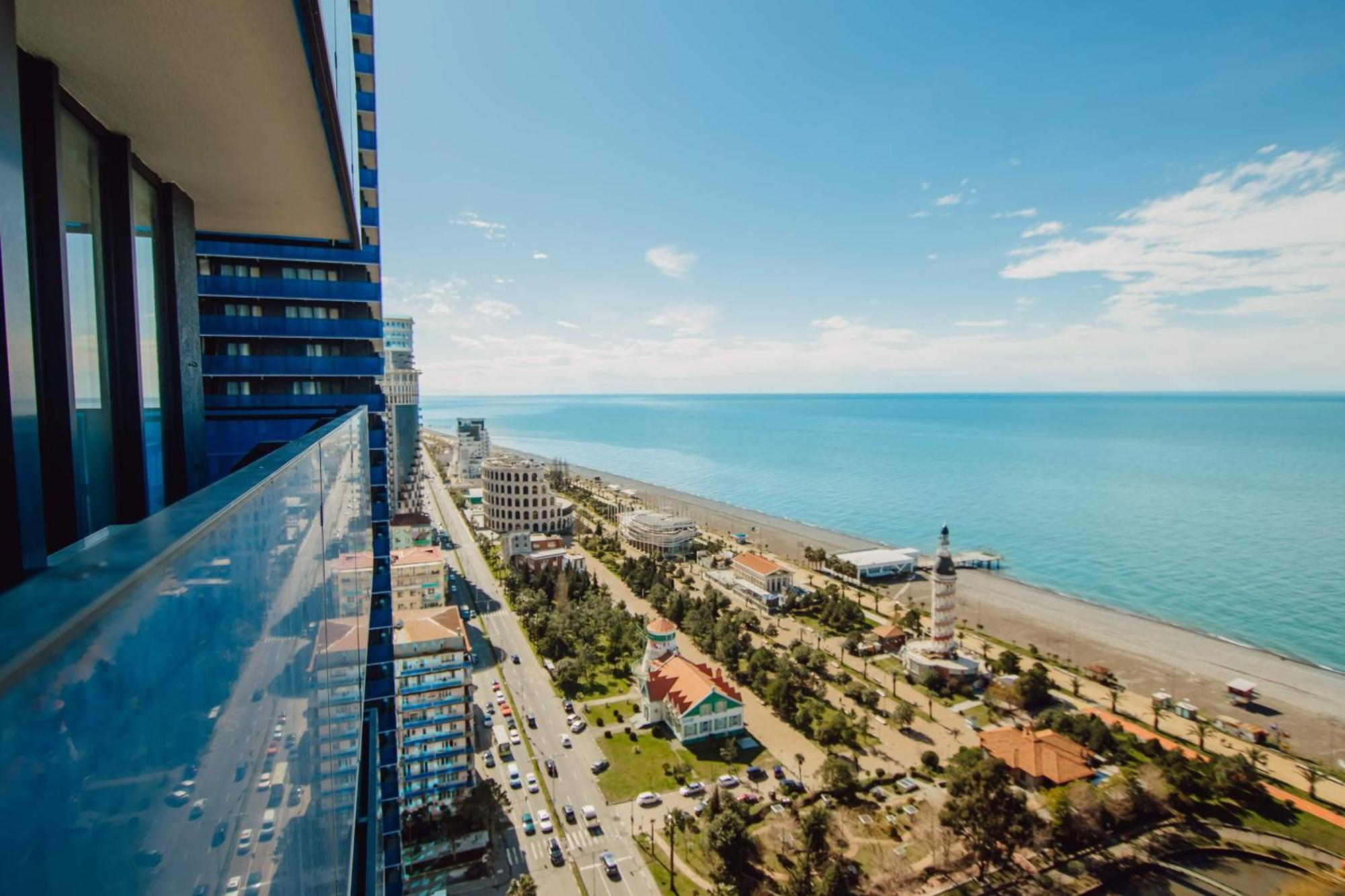 Luxury Beach Front Hotel Μπατούμι Εξωτερικό φωτογραφία