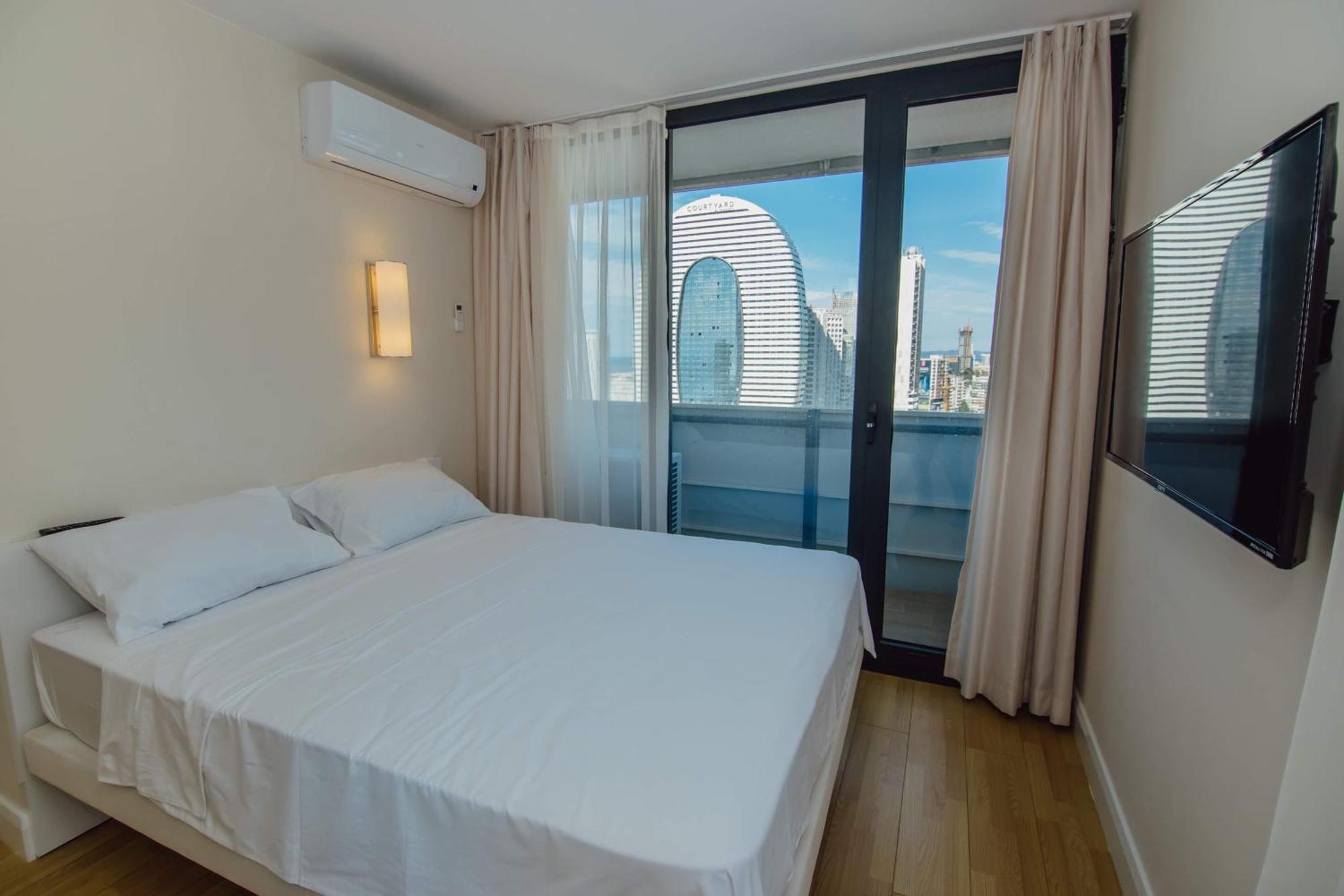 Luxury Beach Front Hotel Μπατούμι Εξωτερικό φωτογραφία