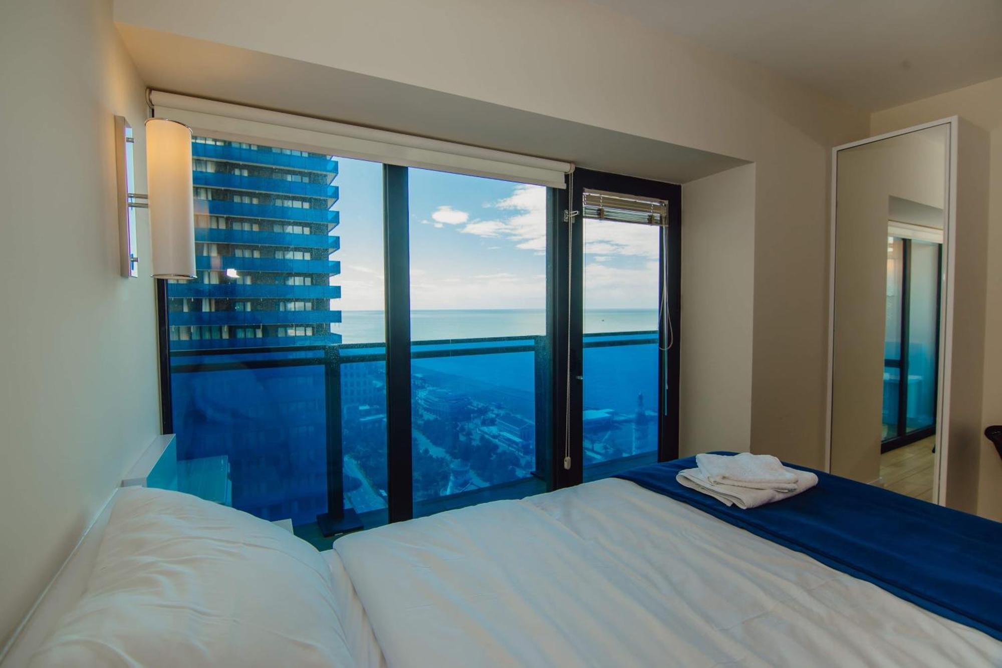 Luxury Beach Front Hotel Μπατούμι Εξωτερικό φωτογραφία