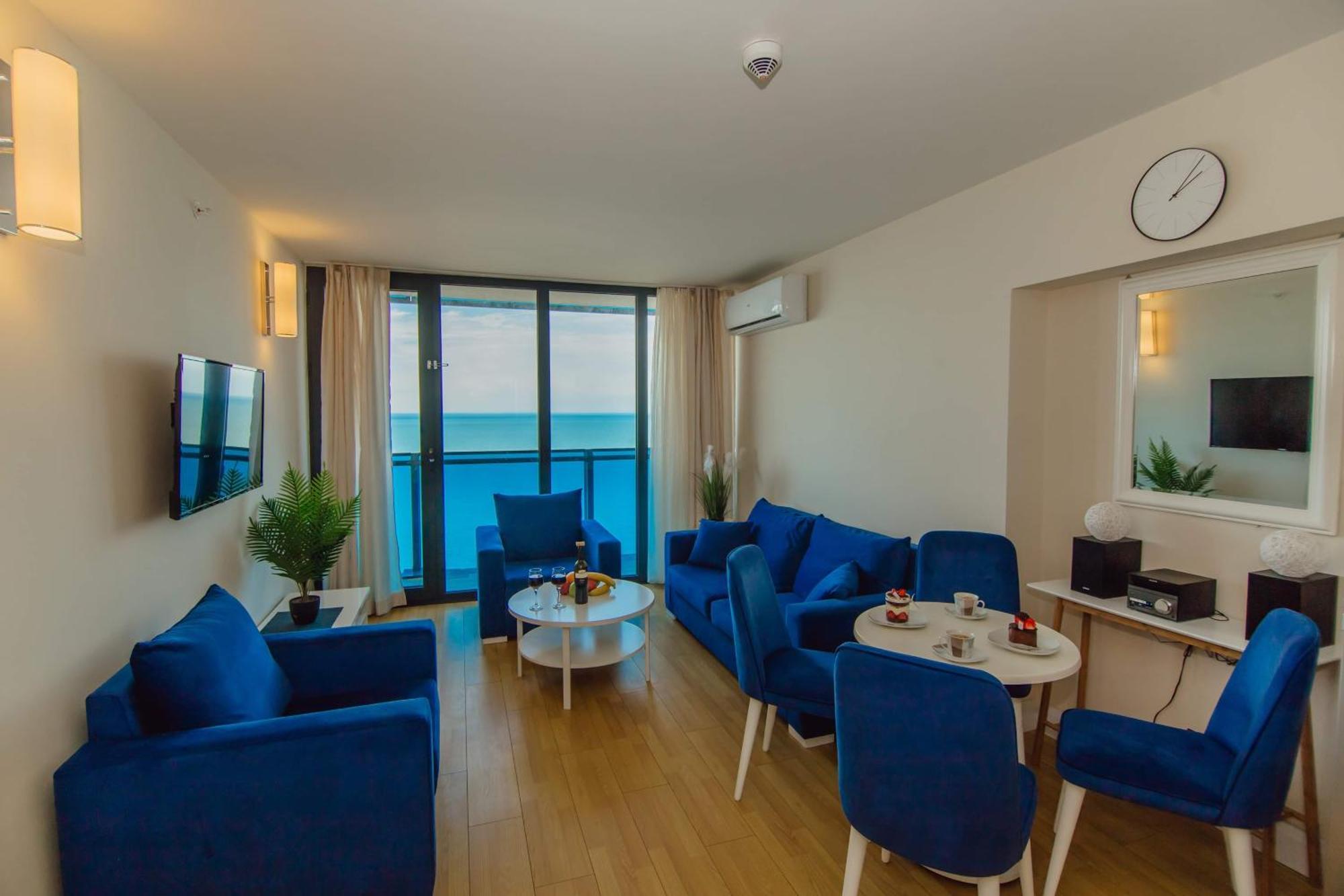 Luxury Beach Front Hotel Μπατούμι Εξωτερικό φωτογραφία