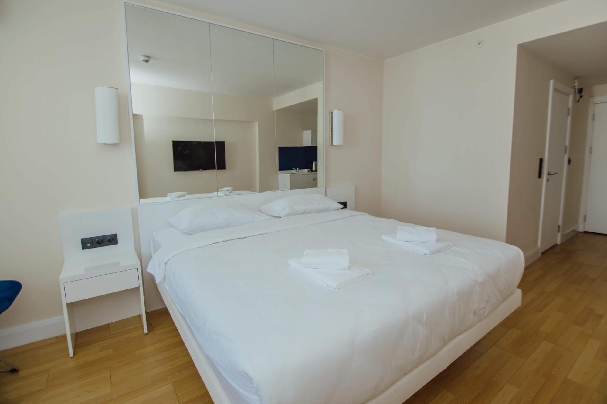 Luxury Beach Front Hotel Μπατούμι Εξωτερικό φωτογραφία