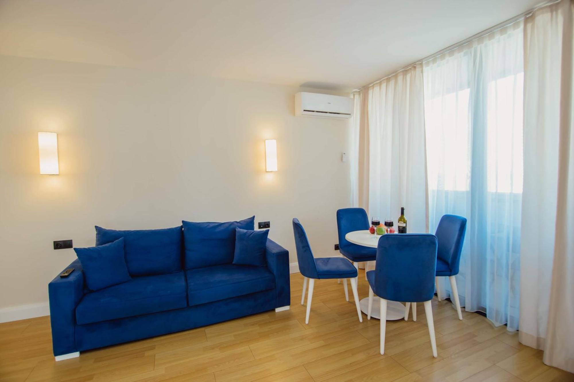 Luxury Beach Front Hotel Μπατούμι Εξωτερικό φωτογραφία
