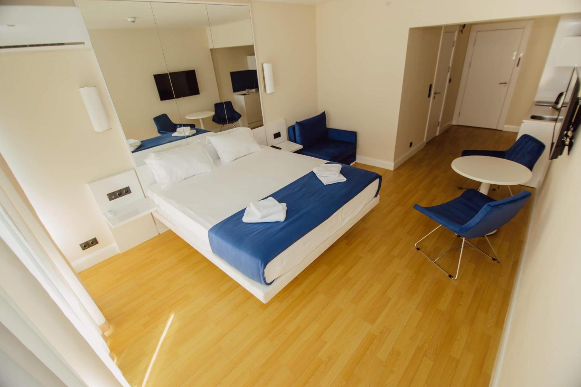 Luxury Beach Front Hotel Μπατούμι Εξωτερικό φωτογραφία