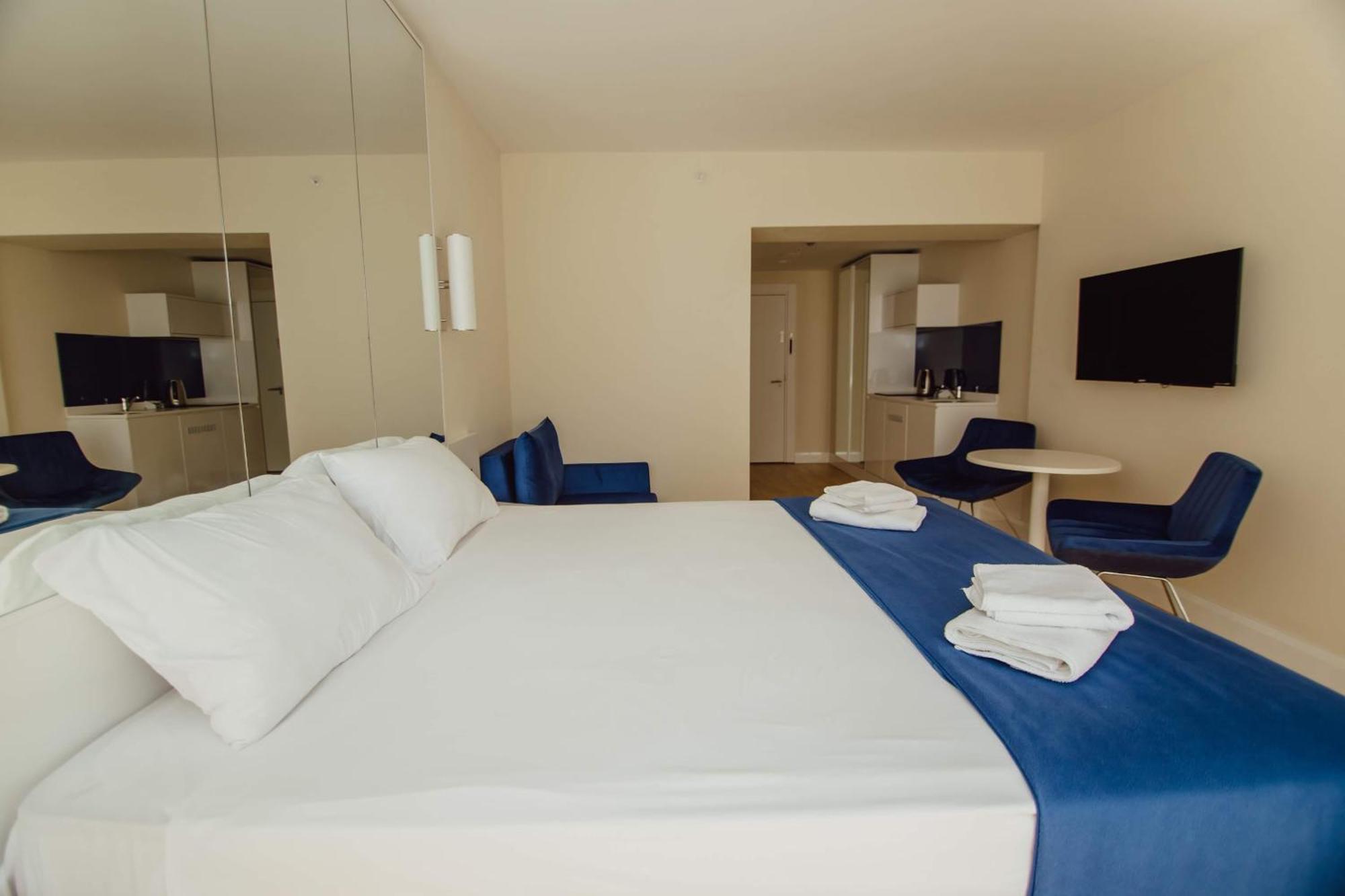 Luxury Beach Front Hotel Μπατούμι Εξωτερικό φωτογραφία